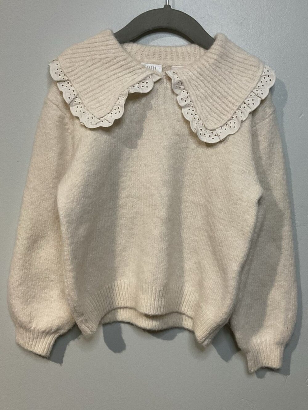 Zara Girls Pullover Peter Pan Collar Knit Sweater Beige/ White Size 4/5 Years